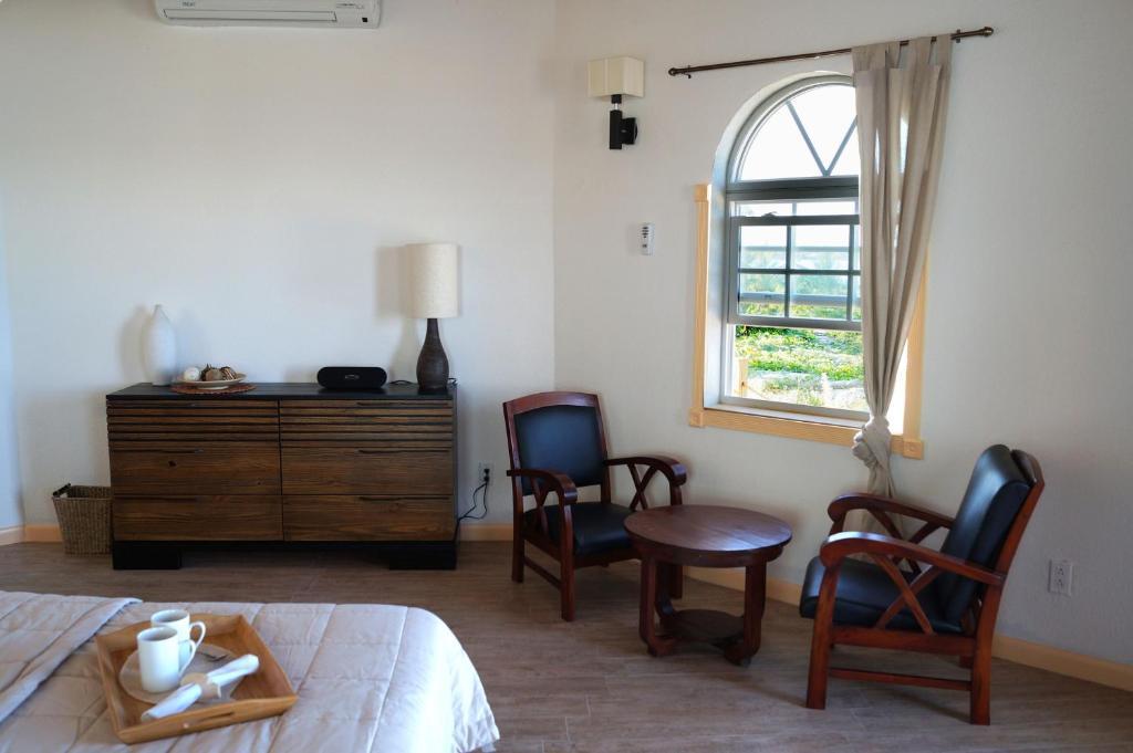 Paradise Bay Bahamas Farmer's Hill Room photo